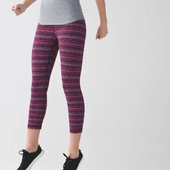 Lululemon wunder under stripe leggings size 8 - Picture 6 of 6